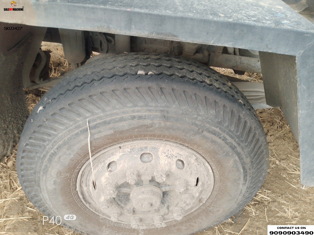 Photo 8
