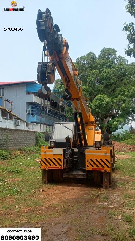 USED ESCORTS FARANA CRANE FOR SALE