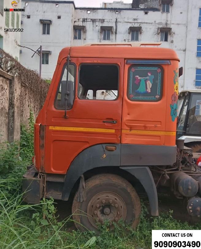 2019 TATA SIGNA 4923 S